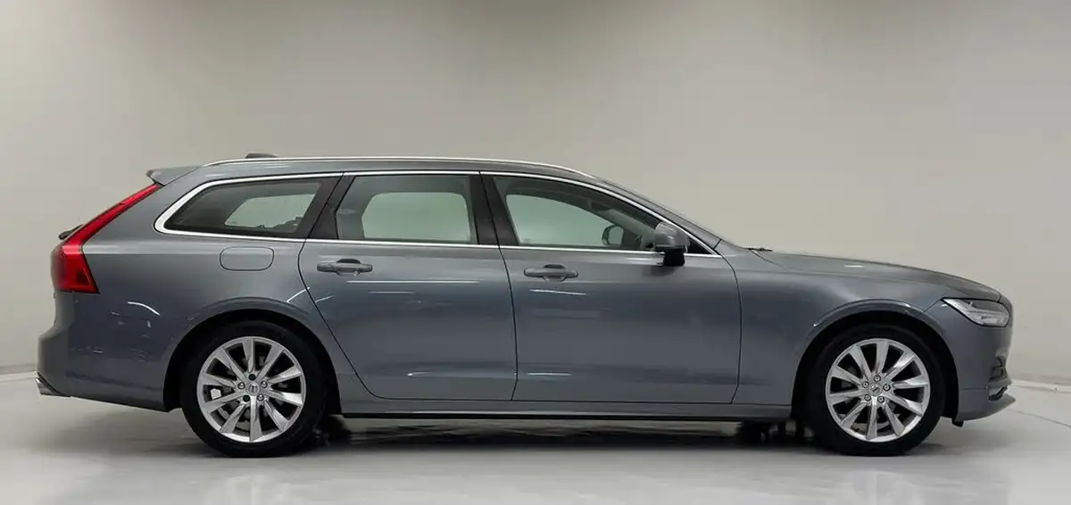 2019-volvo-v90-20-t4-momentum-plus-big-4