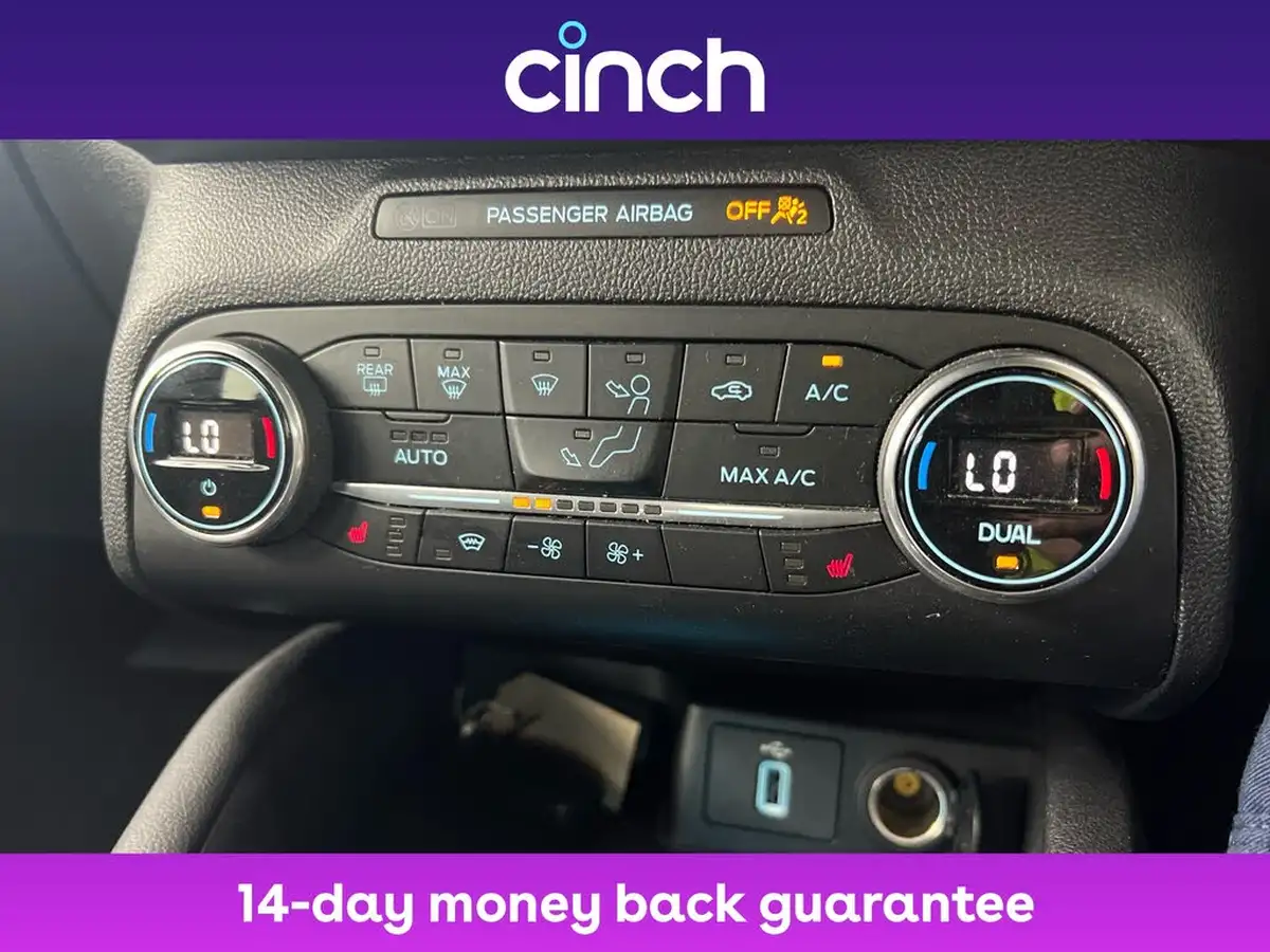 2019-ford-focus-10t-st-line-x-hatchback-big-32
