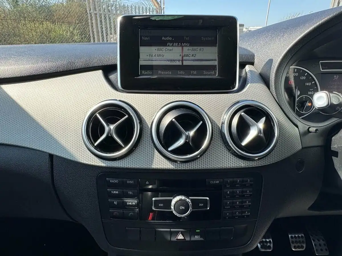 2013-mercedes-benz-b-class-18td-b180-sport-big-20