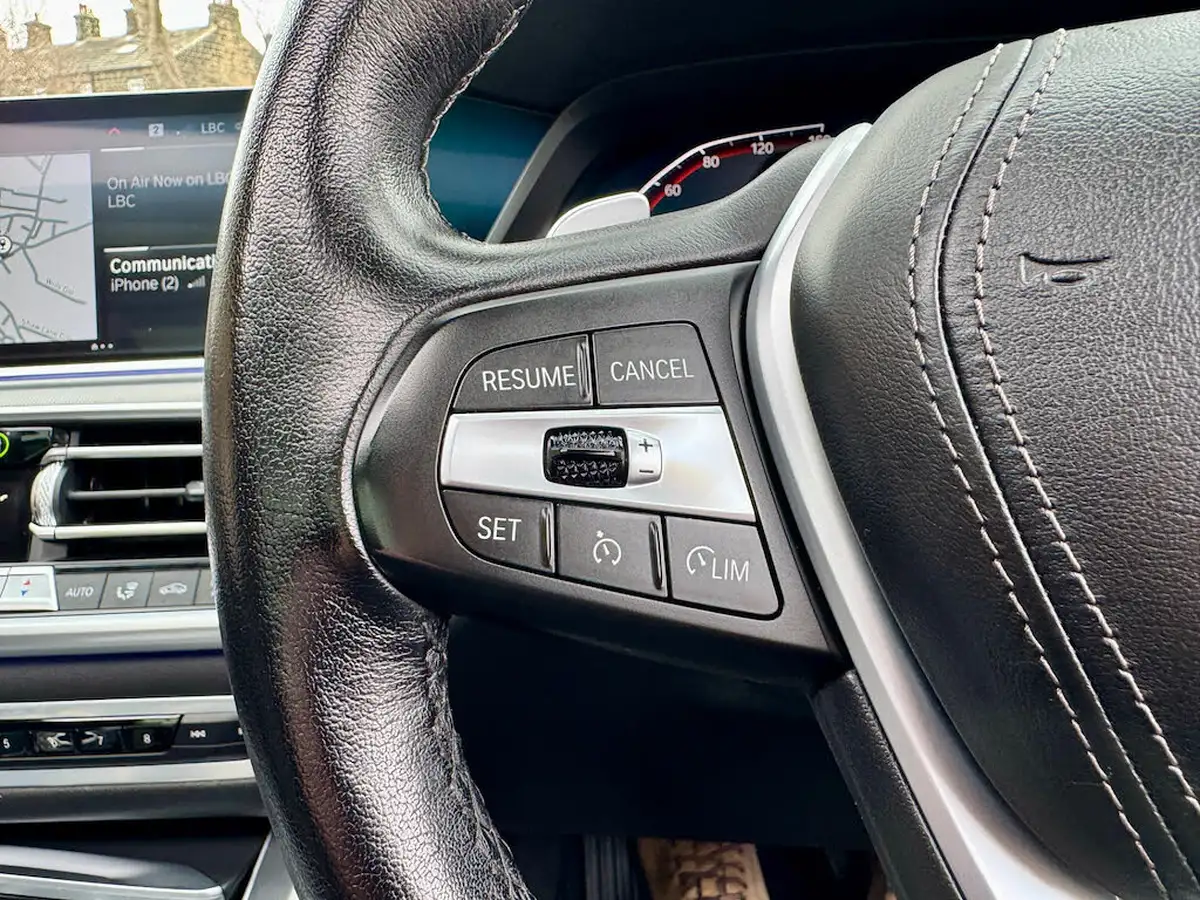 2021-bmw-x5-30-xdrive-40i-xline-335bhp-mht-big-22