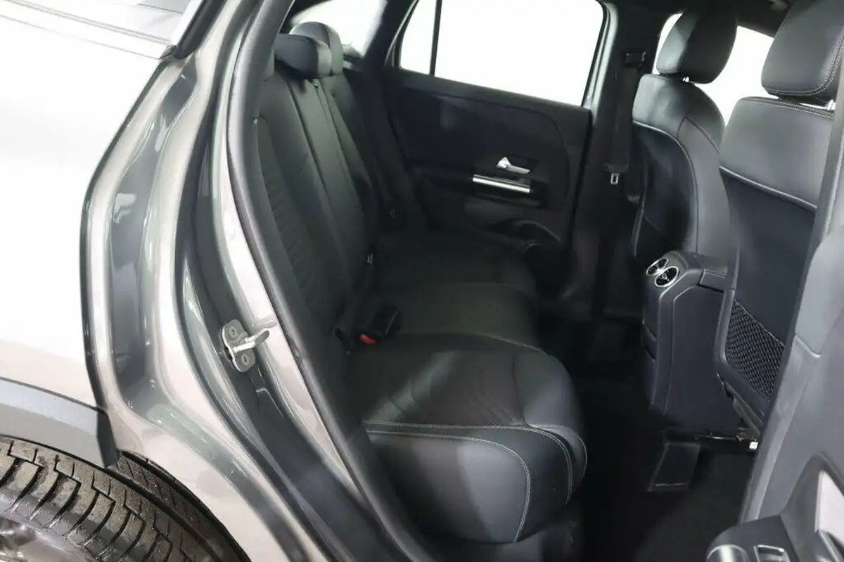 2023-mercedes-benz-gla-class-13-gla-200-sport-executive-station-wagon-big-14