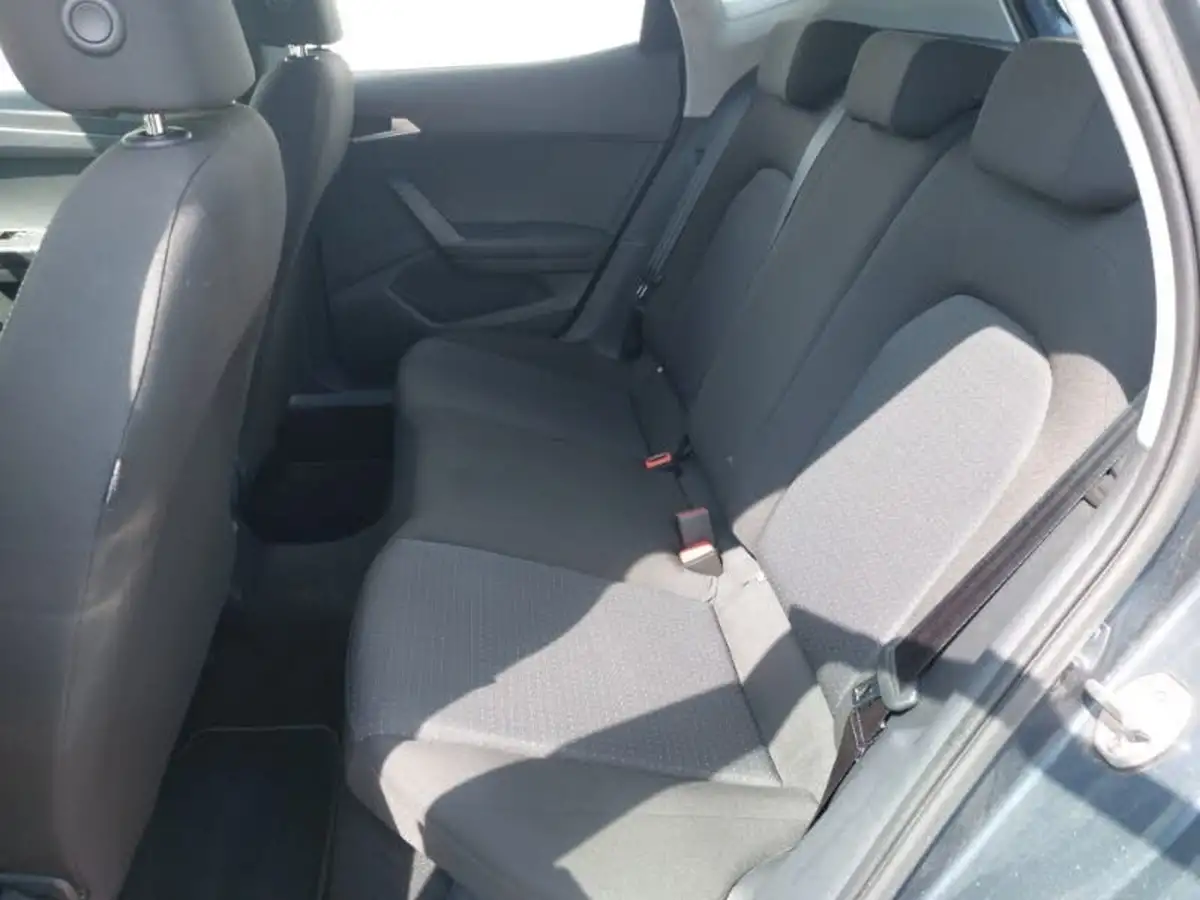 2022-seat-arona-10-tsi-se-technology-big-5