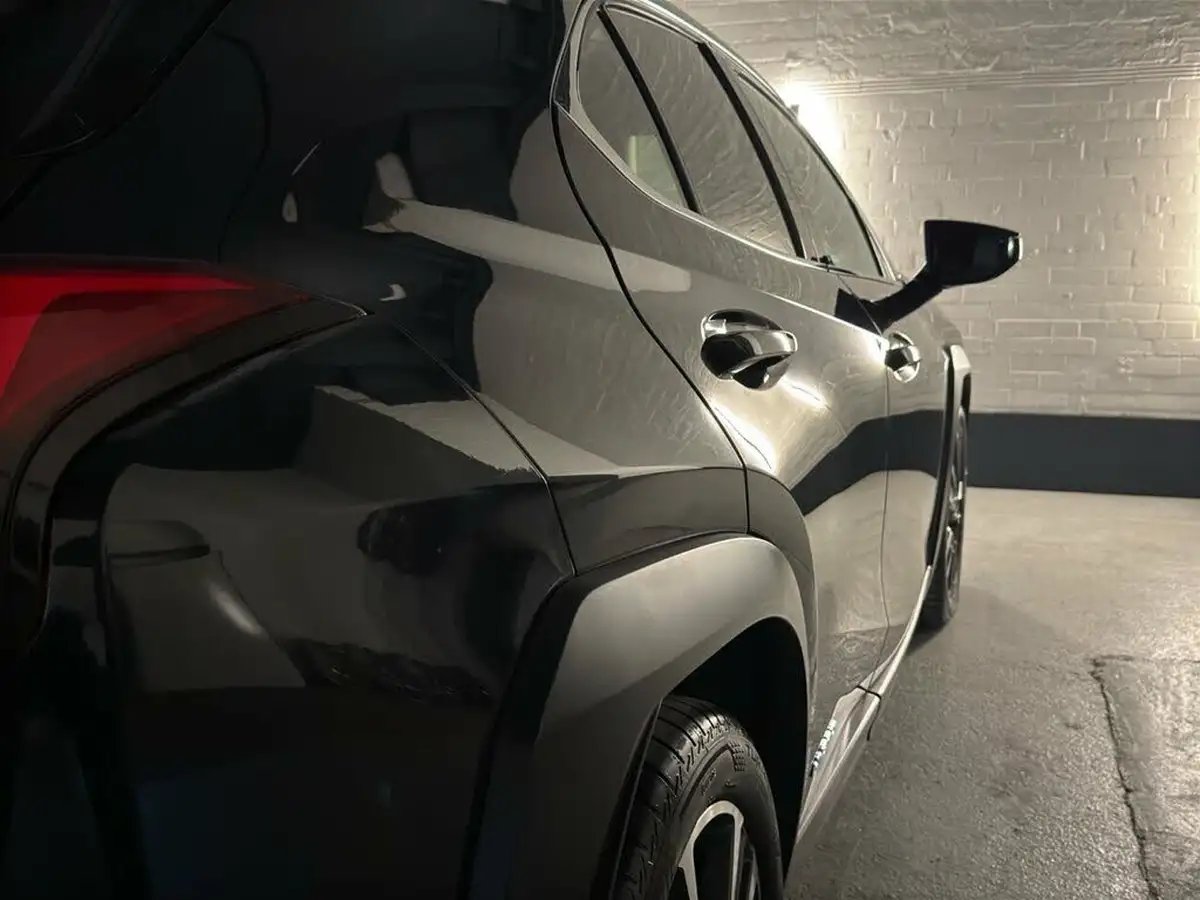 2019-lexus-ux-250h-20-ux-big-2