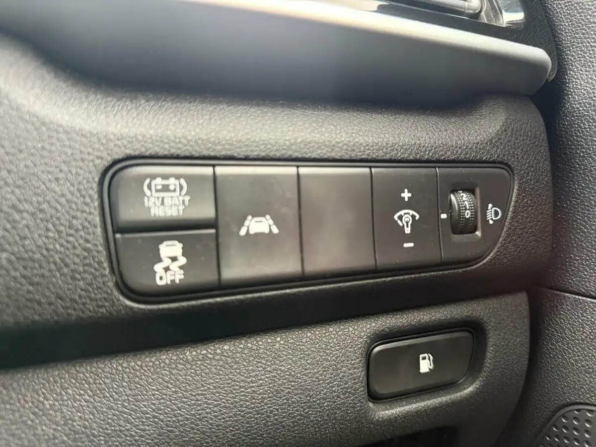 2022-kia-niro-16-gdi-3-156kwh-big-42