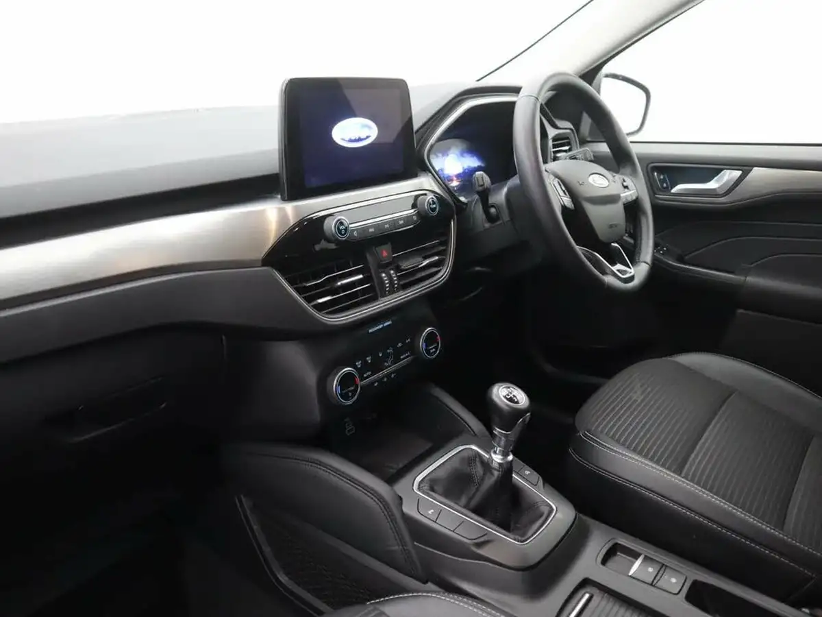 2022-ford-kuga-big-12