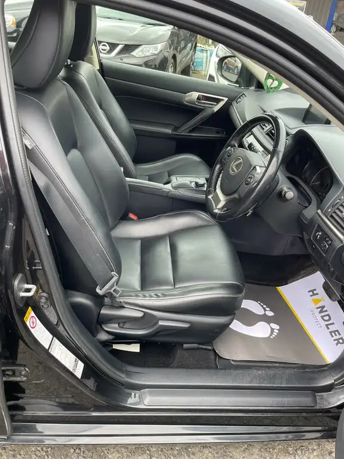 2017-lexus-ct-200h-18-executive-edition-big-19