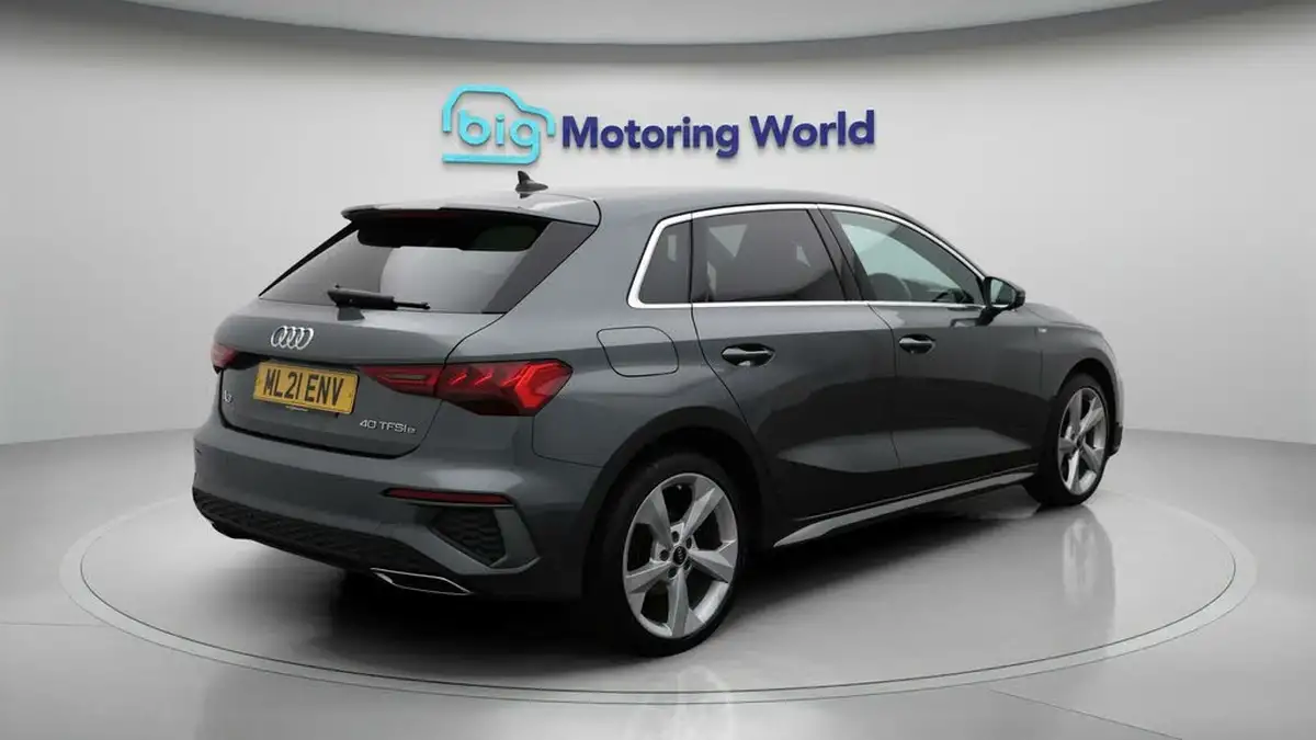 2021-audi-a3-14-40-tfsi-e-s-line-big-7