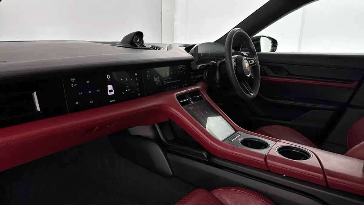 2021-porsche-taycan-e-turbo-cross-turismo-awd-big-8