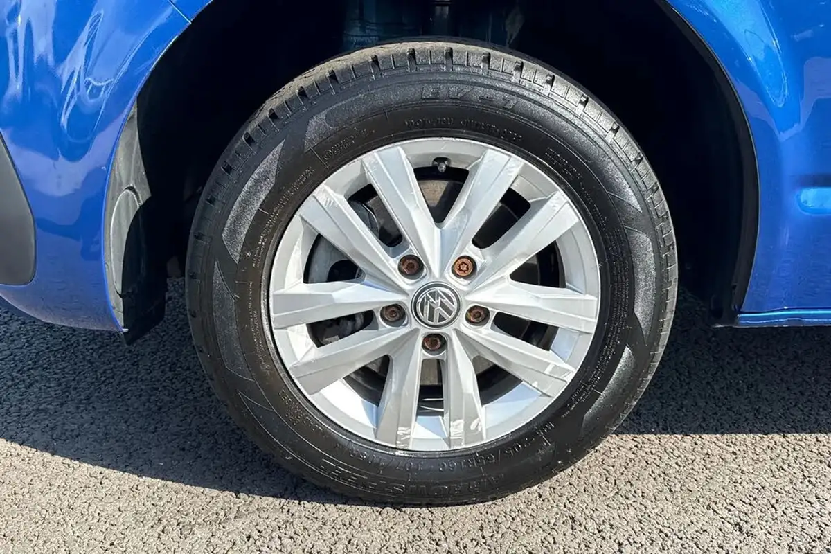2022-volkswagen-transporter-20tdi-t30-highline-bmt-swb-150pseu6dt-e-panel-van-dsg-big-6