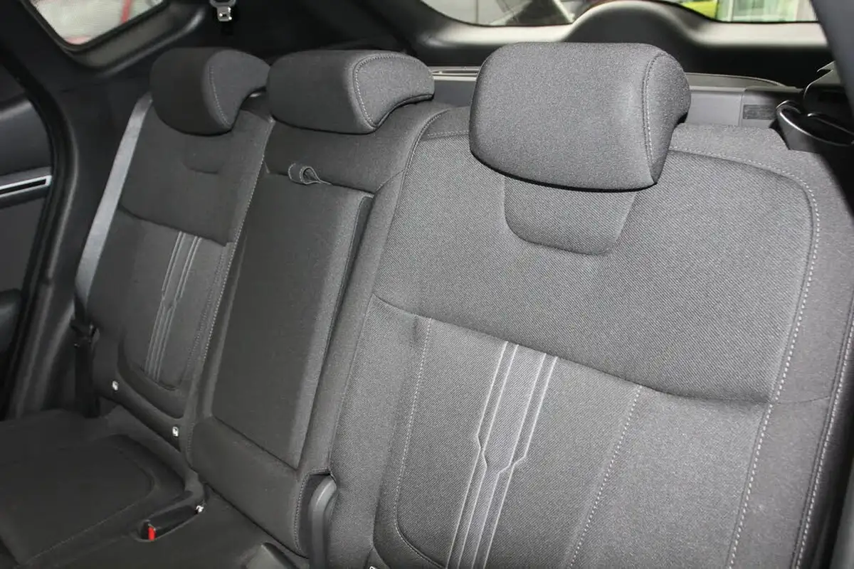 2023-hyundai-tucson-16-t-gdi-premium-230ps-hybrid-auto-big-13