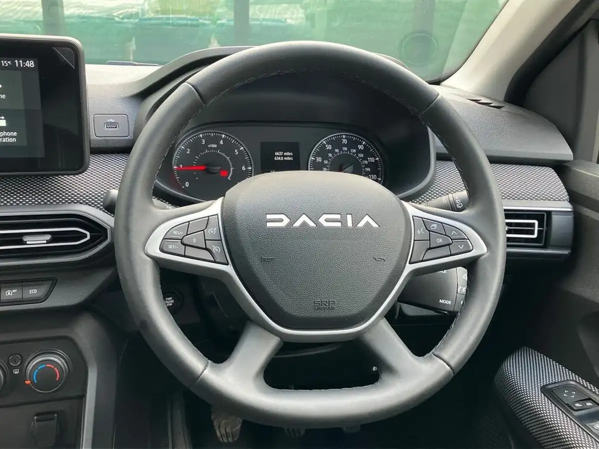 2023-dacia-sandero-10-tce-expression-100bhp-bi-fuel-big-16