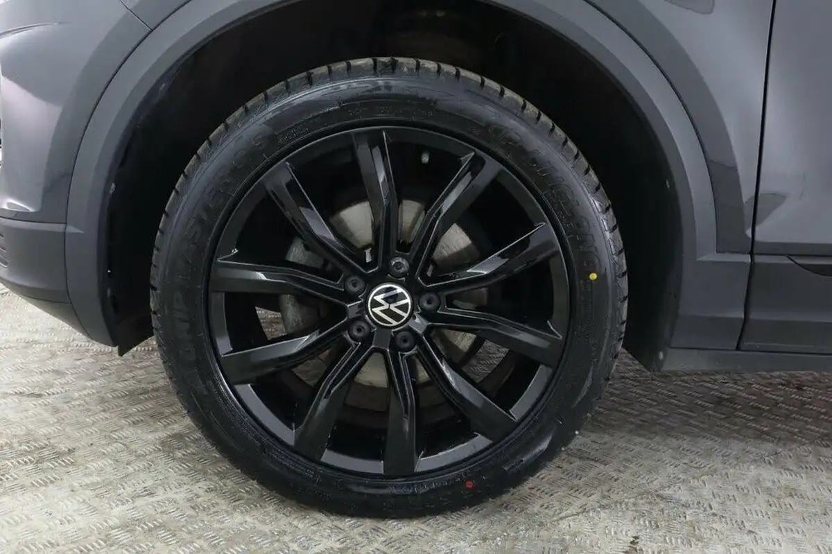 2020-volkswagen-t-roc-15-tsi-black-edition-dsg-big-30