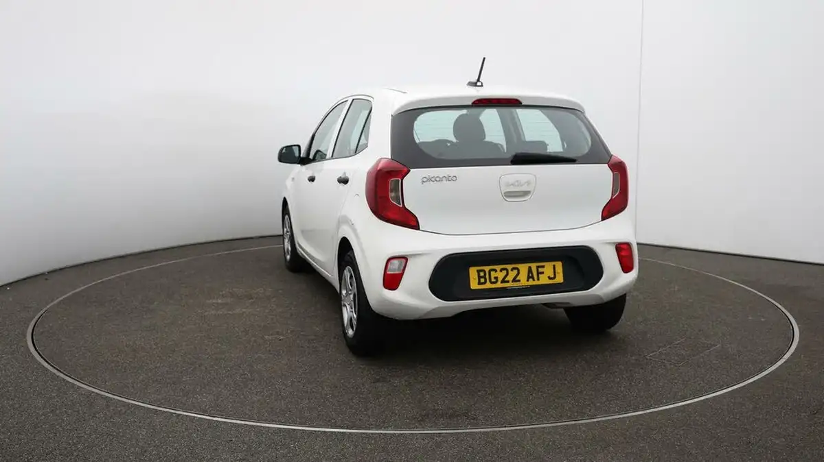 2022-kia-picanto-10-1-big-58