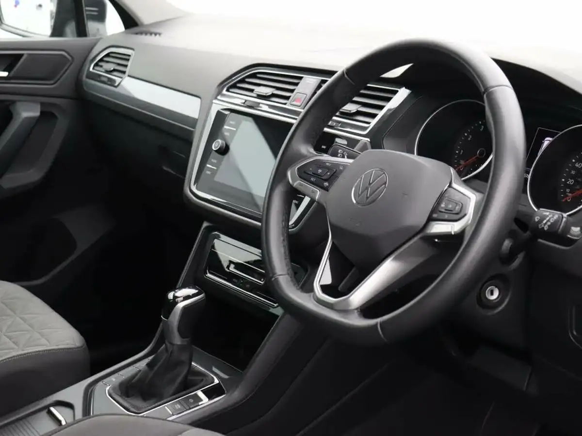 2022-volkswagen-tiguan-15-tsi-life-150ps-dsg-big-5