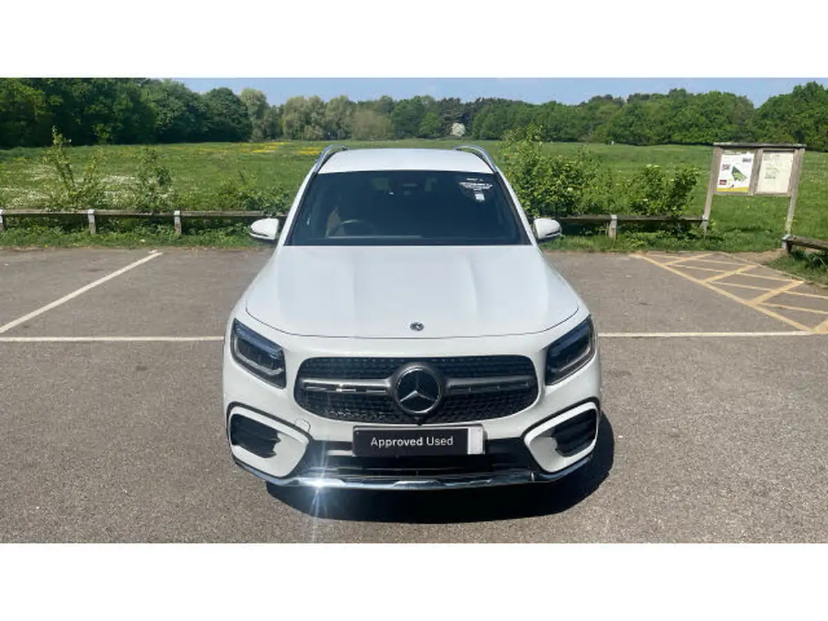 2023-mercedes-benz-glb-class-13-glb200-amg-line-executive-big-7