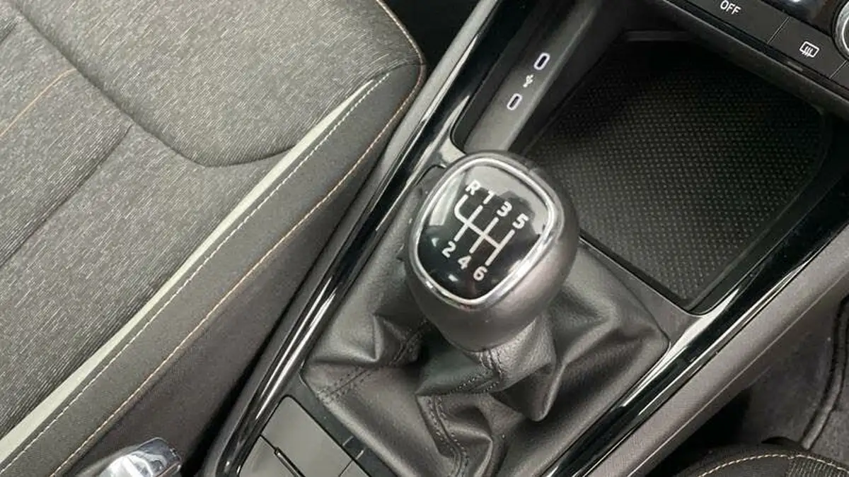 2020-skoda-kamiq-15-tsi-se-l-hatchback-big-11
