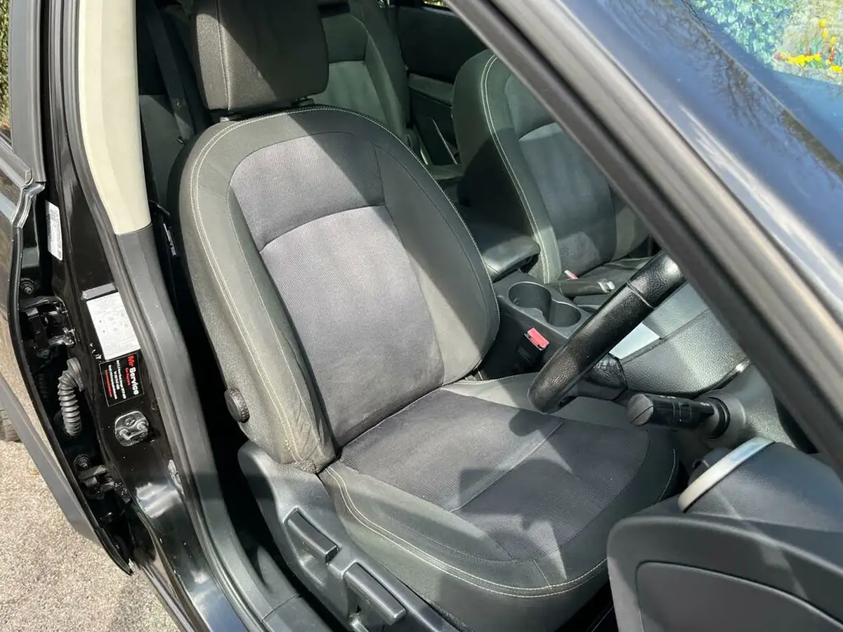 2011-nissan-qashqai2-15td-n-tec-big-25