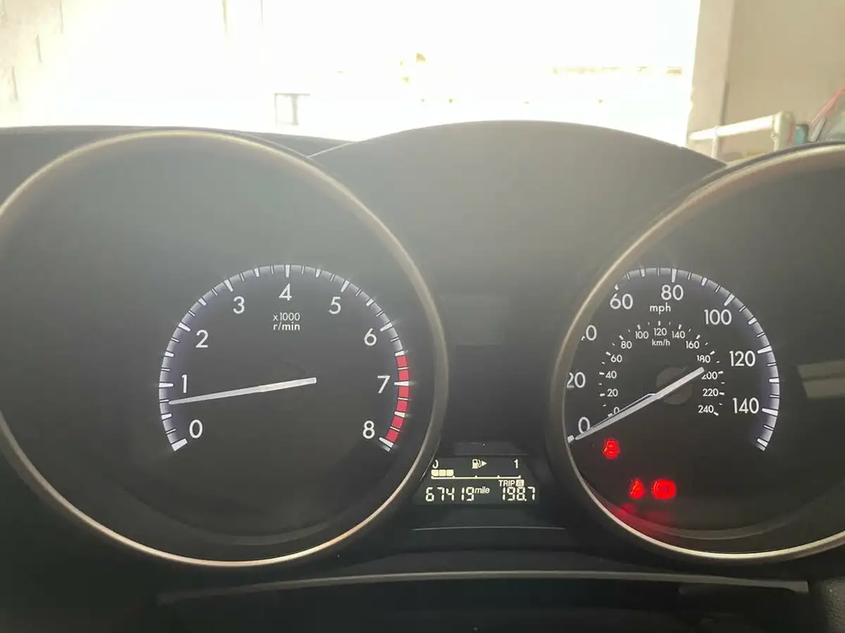 2012-mazda-mazda3-16-tamura-big-43