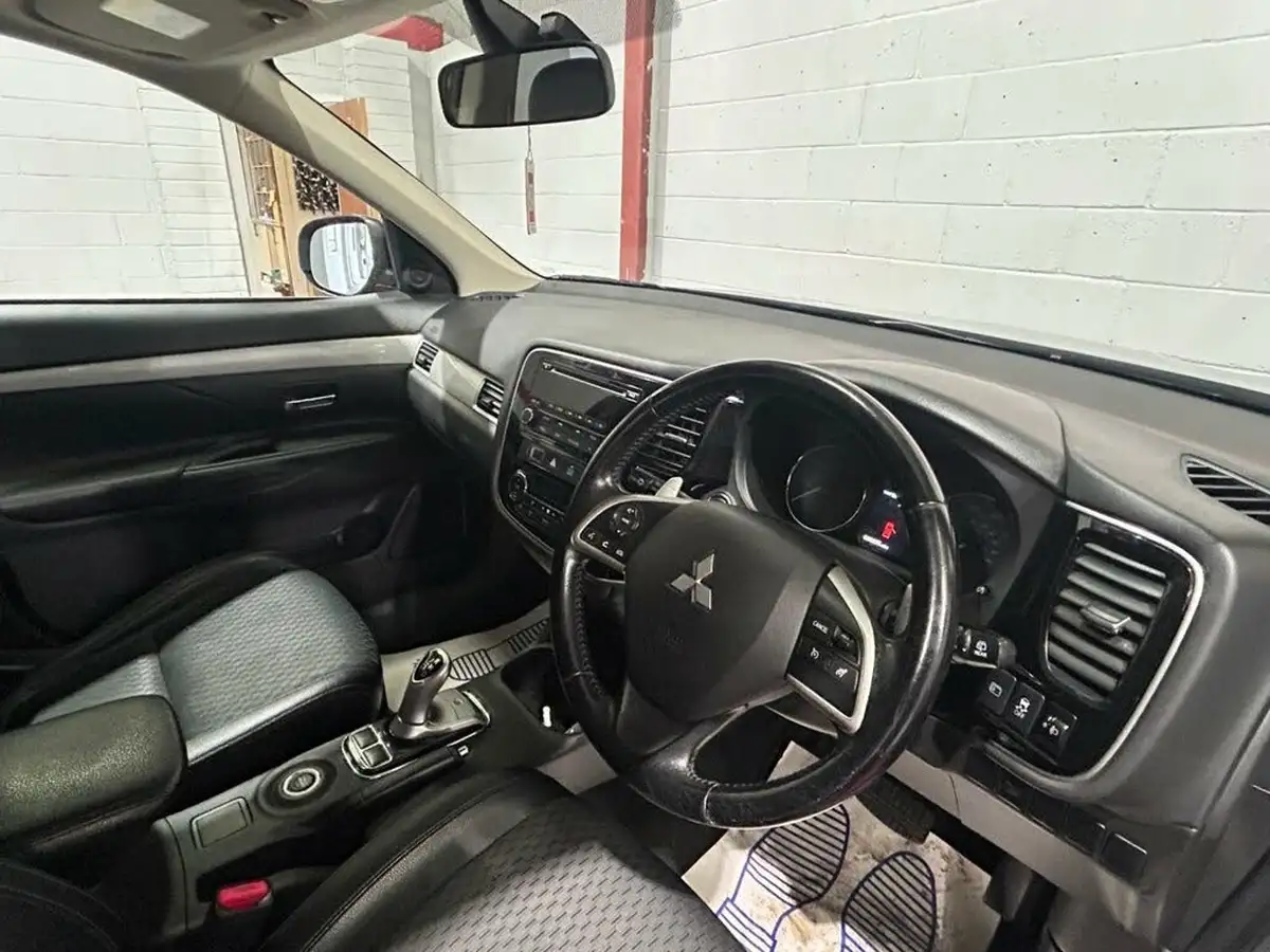 2015-mitsubishi-outlander-20-gx3h-5st-big-9