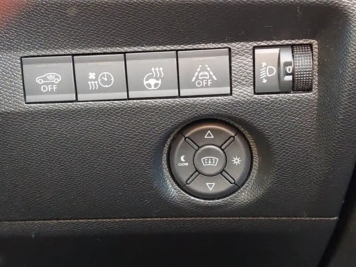 2022-citroen-c4-e-shine-plus-big-18