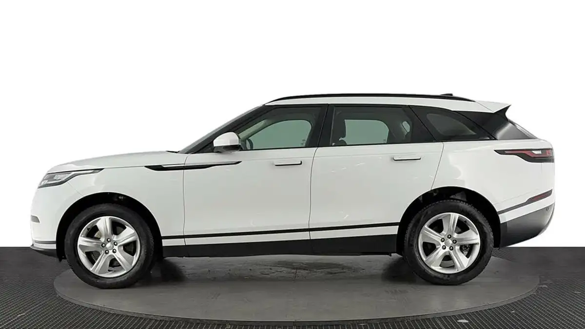 2022-land-rover-range-rover-velar-20-d200-velar-big-6