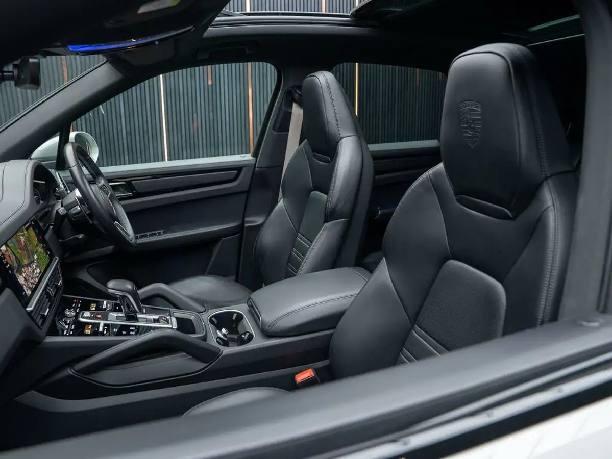 2022-porsche-cayenne-30-v6-e-hybrid-platinum-edition-462ps-station-wagon-big-47