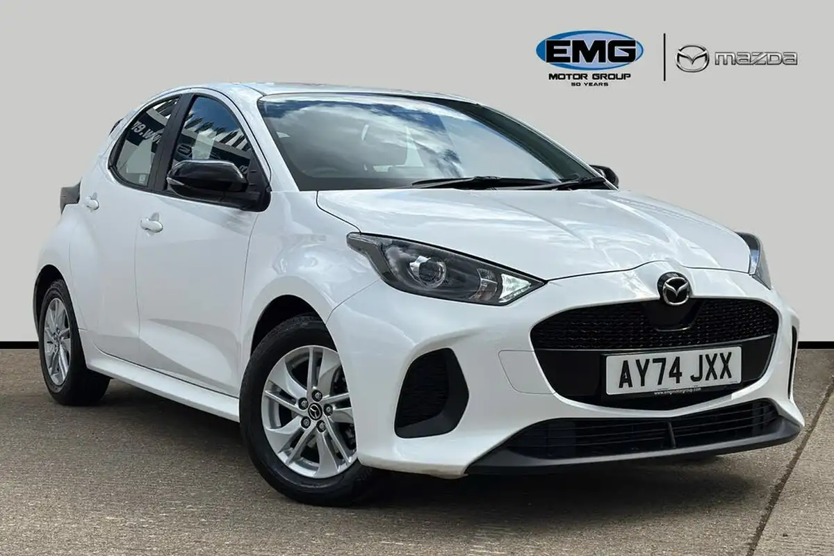 2024-mazda-mazda2-15-centre-line-big-0