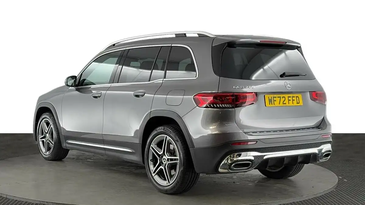 2021-mercedes-benz-glb-class-13-glb200-amg-line-8g-tronic-big-5