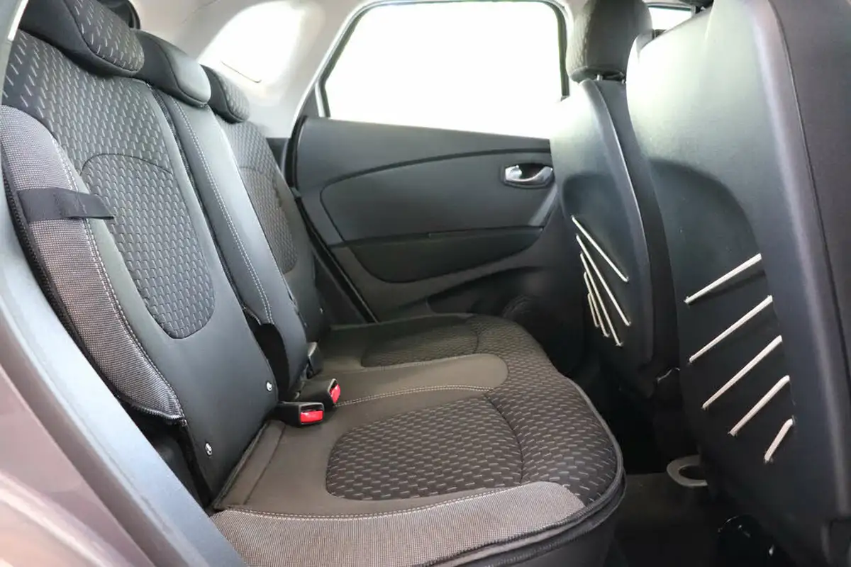 2017-renault-captur-15dci-dynamique-nav-90bhp-edc-auto-big-29