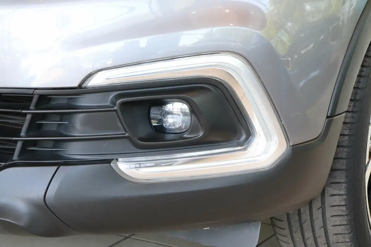 2017-renault-captur-15dci-dynamique-nav-90bhp-edc-auto-big-77