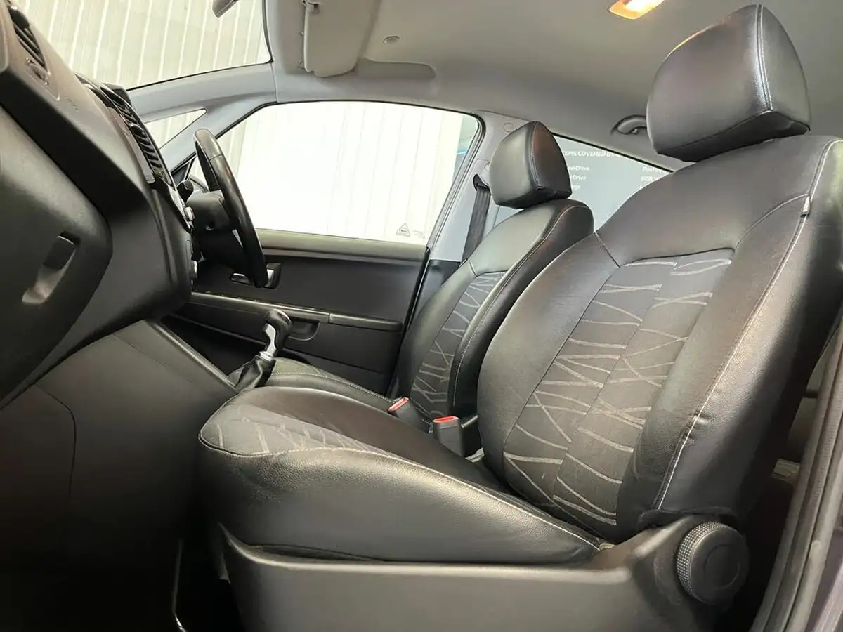 2016-kia-venga-16-3-isg-big-10