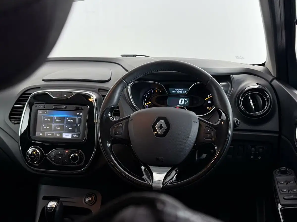 2014-renault-captur-12-dynamique-big-20
