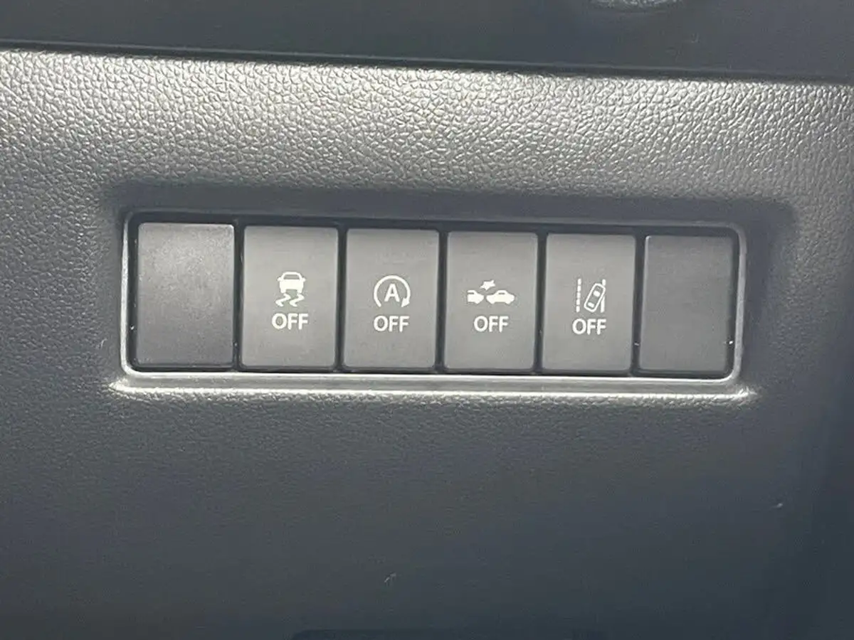 2017-suzuki-swift-10-boosterjet-sz5-shvs-big-17