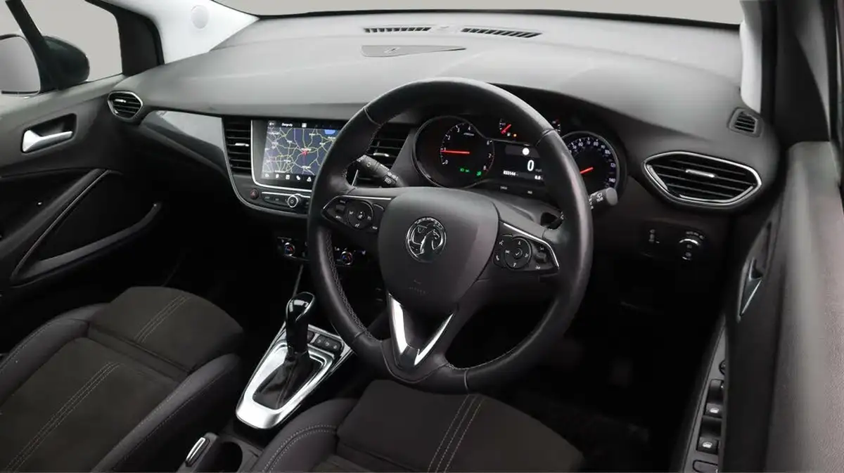 2023-vauxhall-crossland-12-ultimate-130ps-auto-big-9