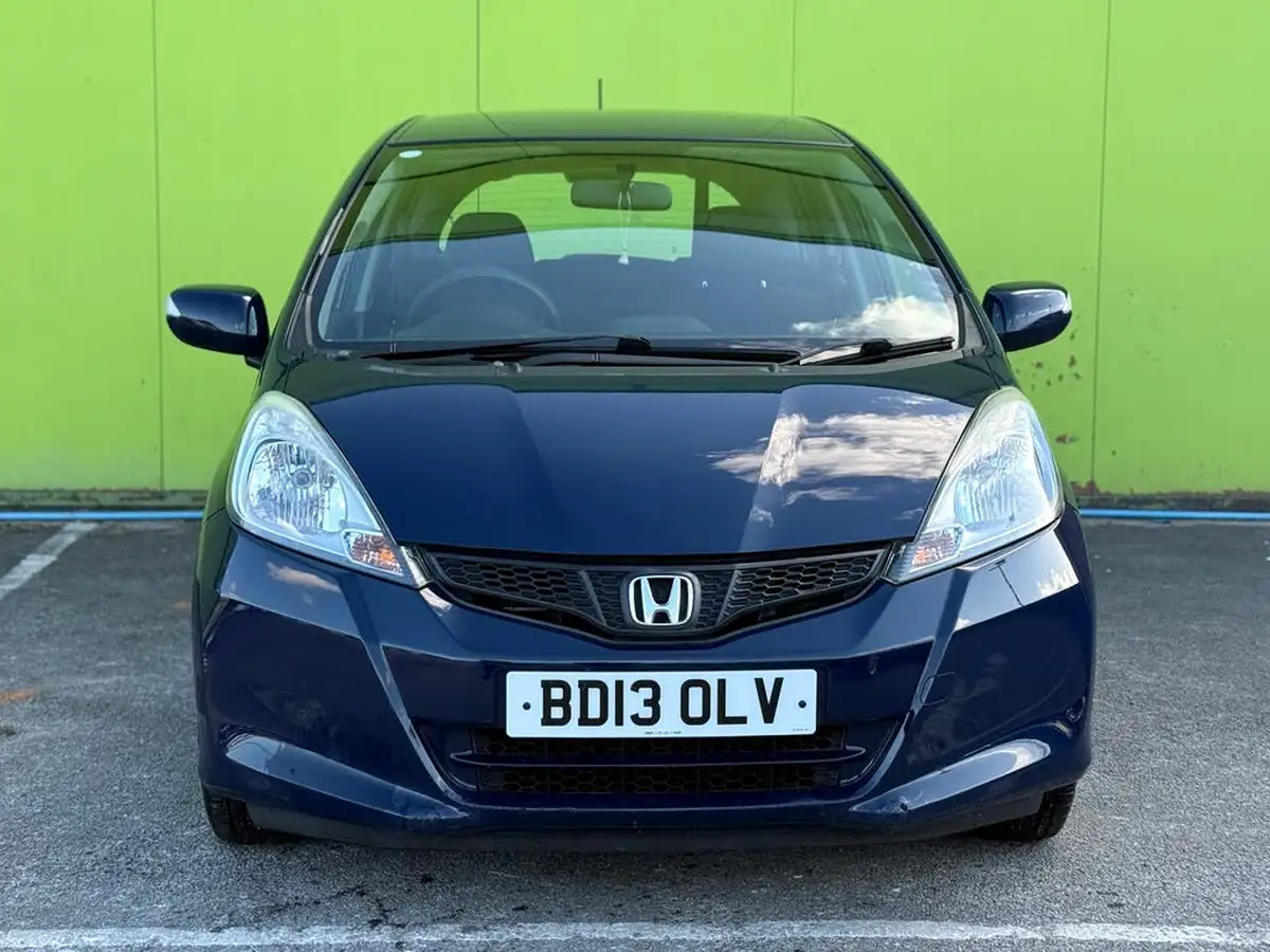 2013-honda-jazz-14-es-big-2