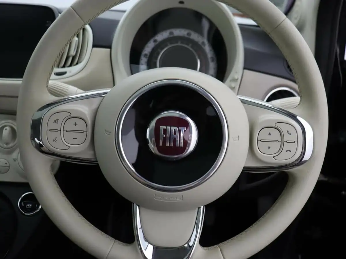 2021-fiat-500-10-dolcevita-big-33