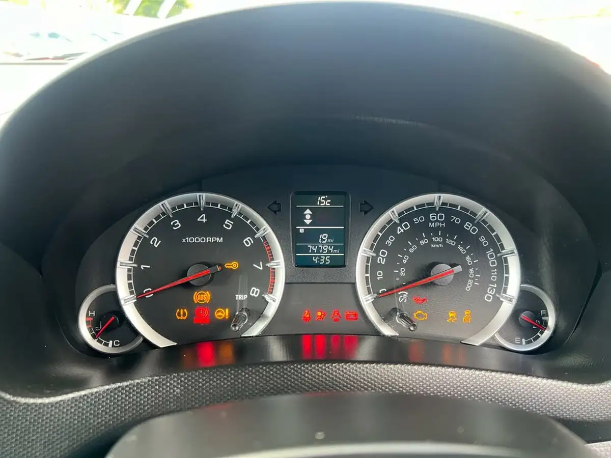 2017-suzuki-swift-12-sz2-5d-big-20