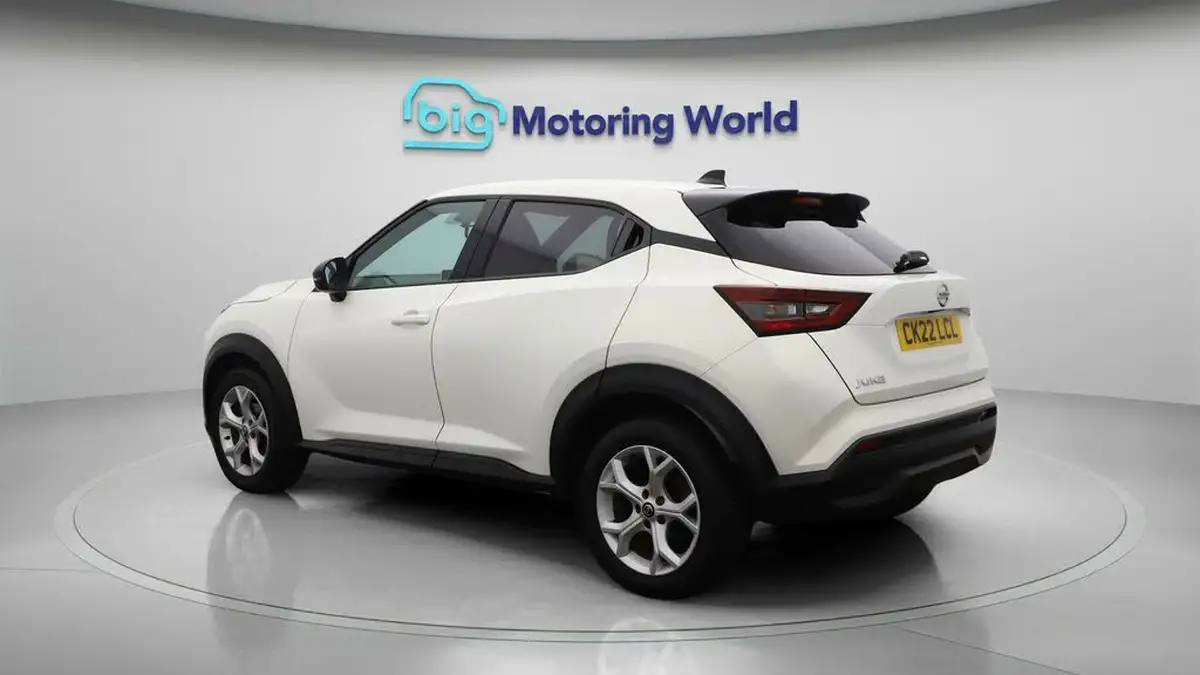 2022-nissan-juke-10-dig-t-n-connecta-big-5