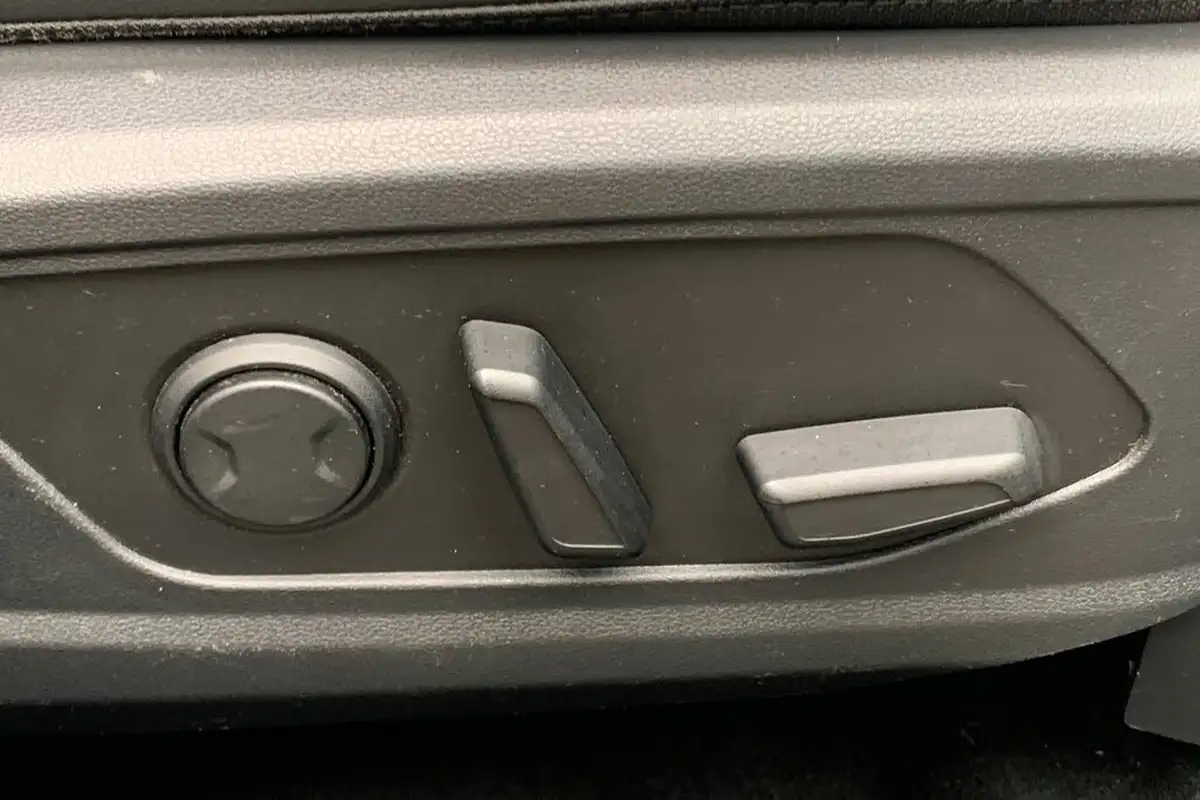 2023-hyundai-tucson-16-t-gdi-ultimate-150ps-big-29