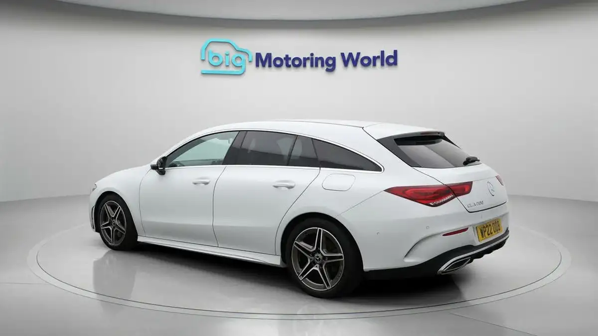 2022-mercedes-benz-cla-13-cla-200-amg-line-shooting-brake-5d-big-4