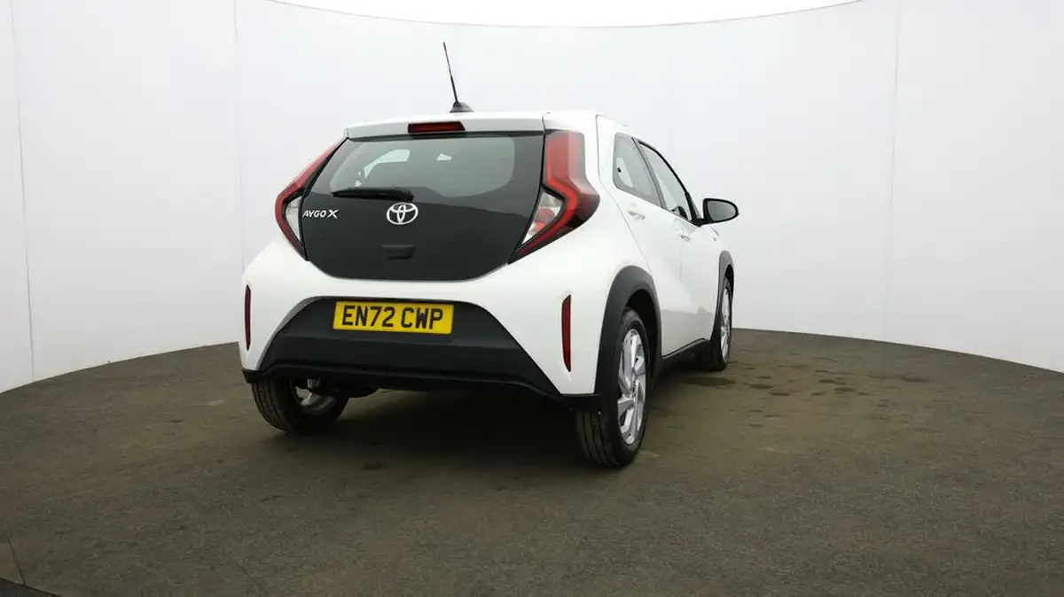 2023-toyota-aygo-x-10-vvt-i-pure-cvt-big-60