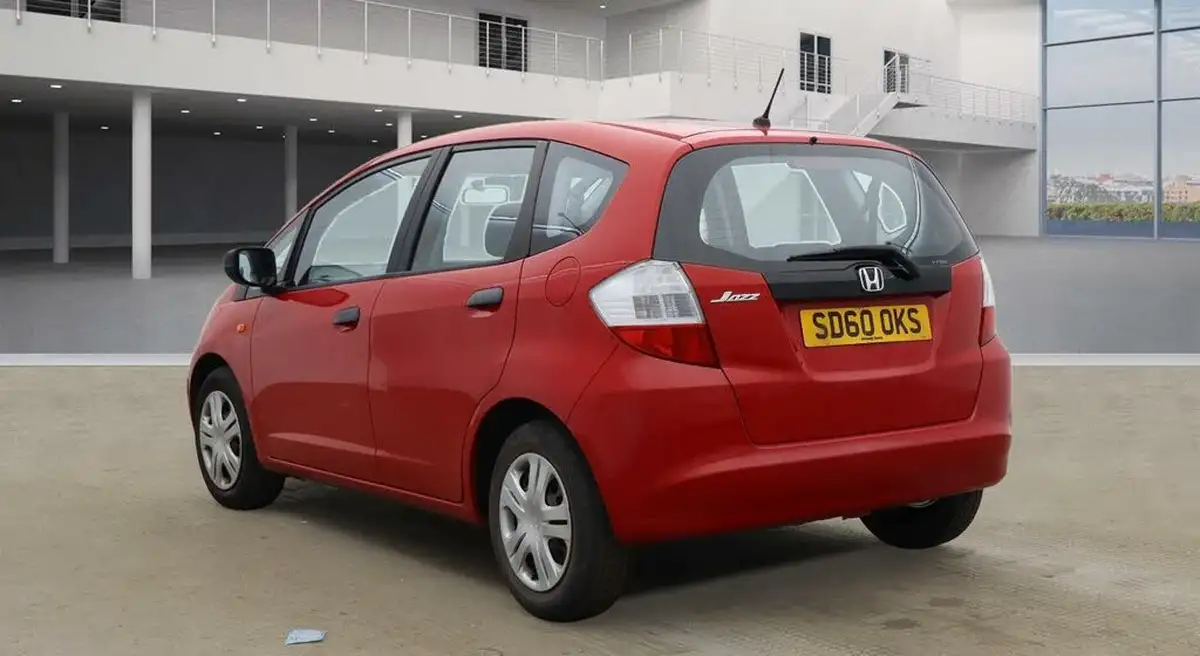 2010-honda-jazz-12-s-big-4