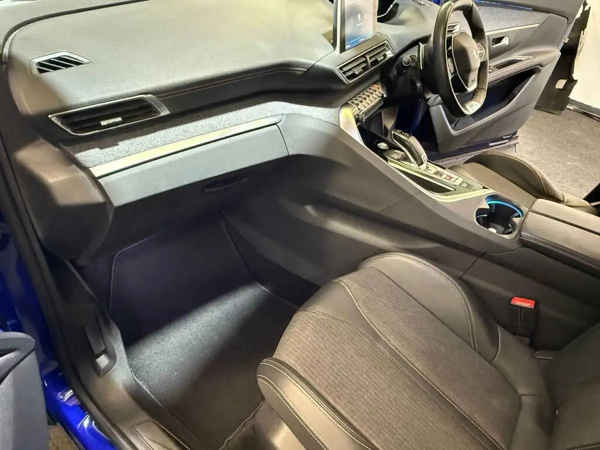 2020-peugeot-3008-suv-12-puretech-gt-line-eat8-big-60