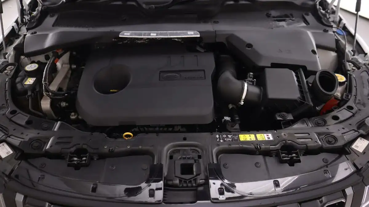 2021-land-rover-range-rover-evoque-15-p300e-r-dynamic-se-big-18