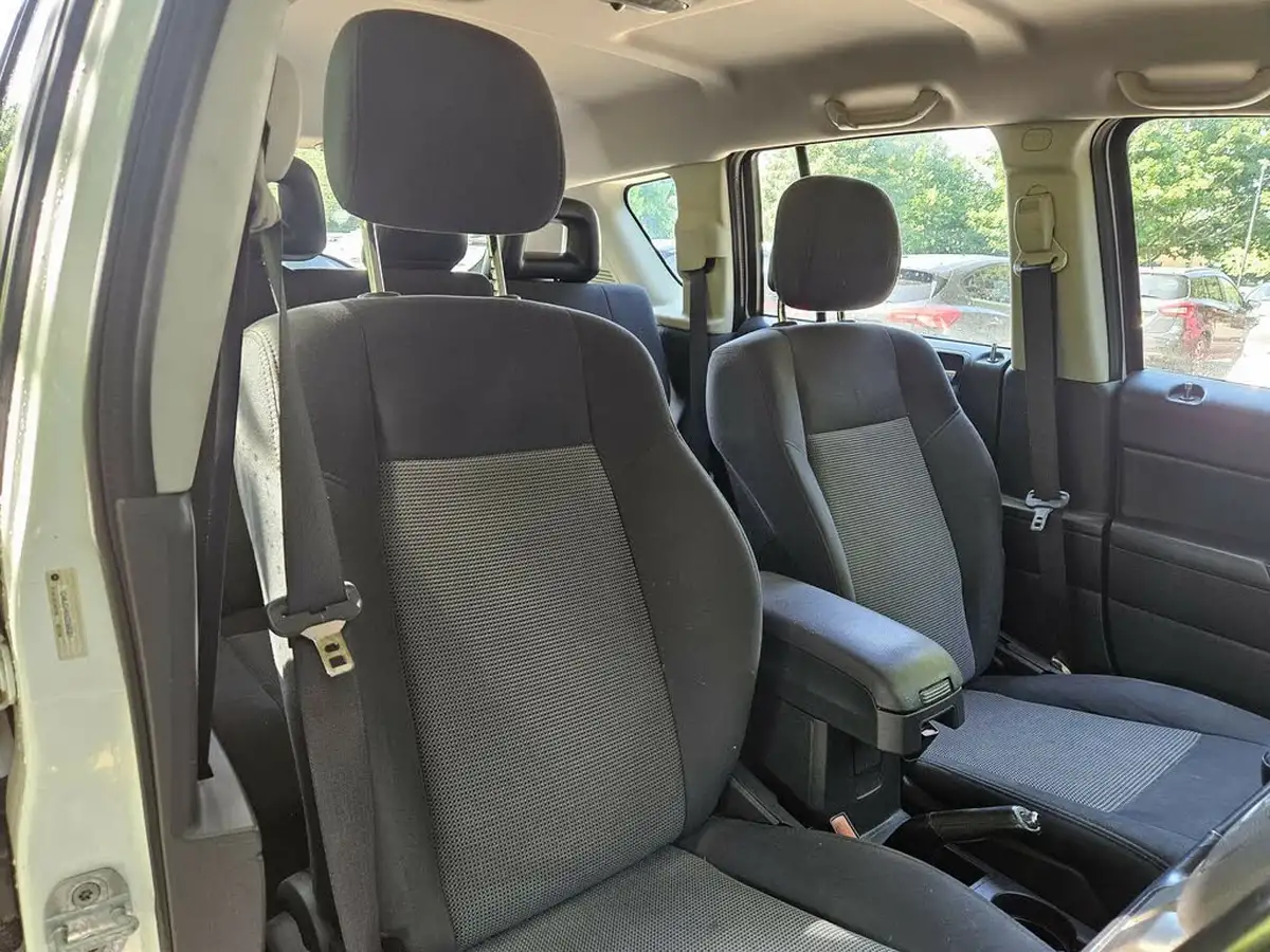 2012-jeep-compass-20-sport-big-9