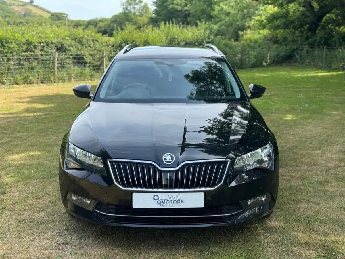 2018-skoda-superb-20tdi-scr-se-technology-estate-dsg-big-3