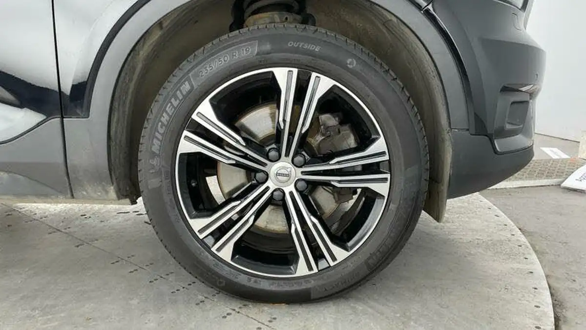 2022-volvo-xc40-15-t5-inscription-pro-big-4