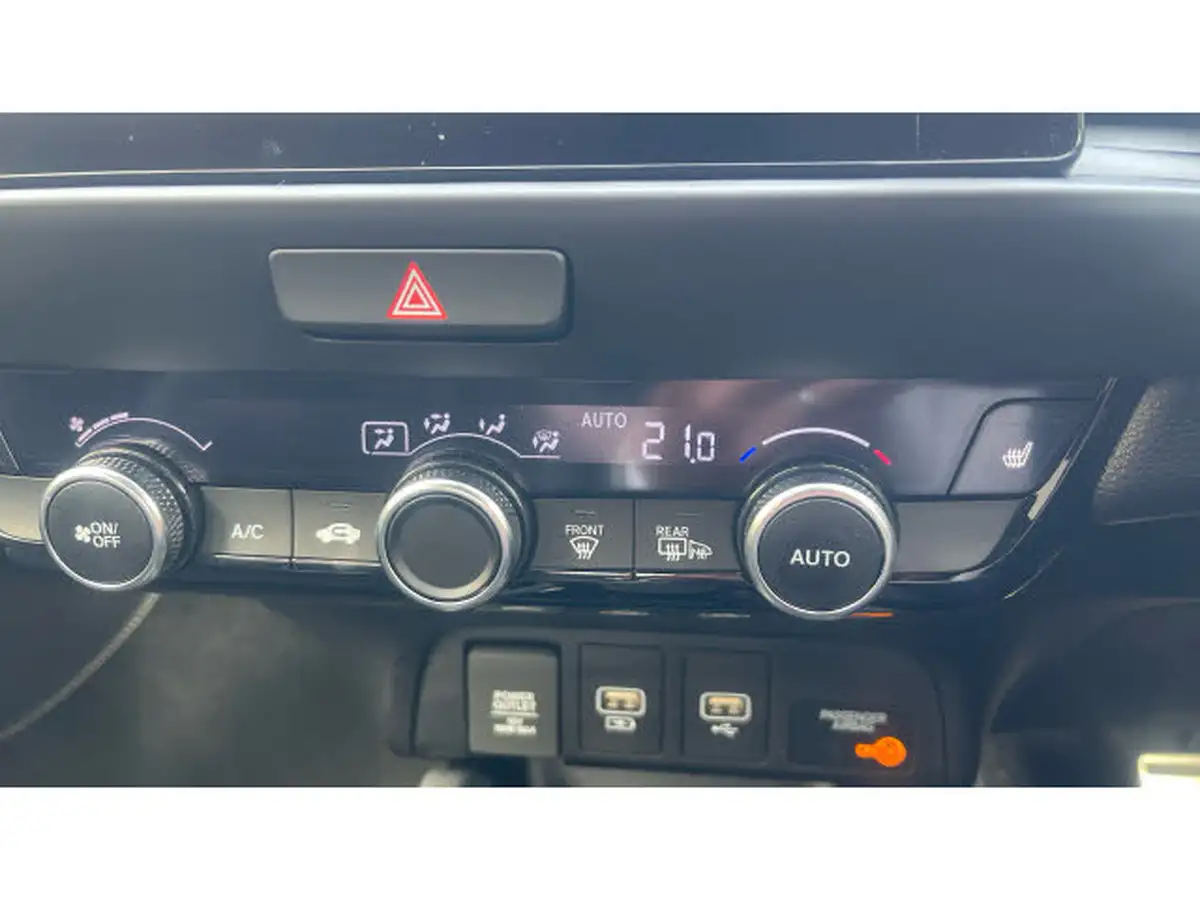 2025-honda-jazz-15-i-mmd-advance-sport-big-19