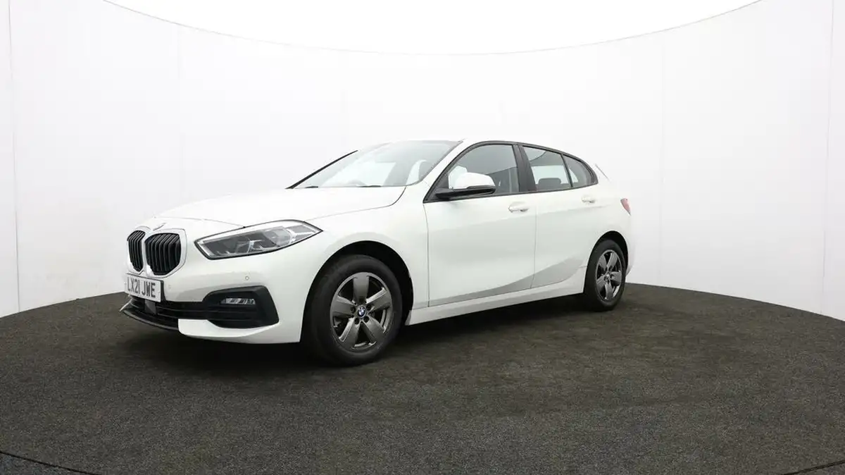 2021-bmw-1-series-15-118i-se-lcp-big-59