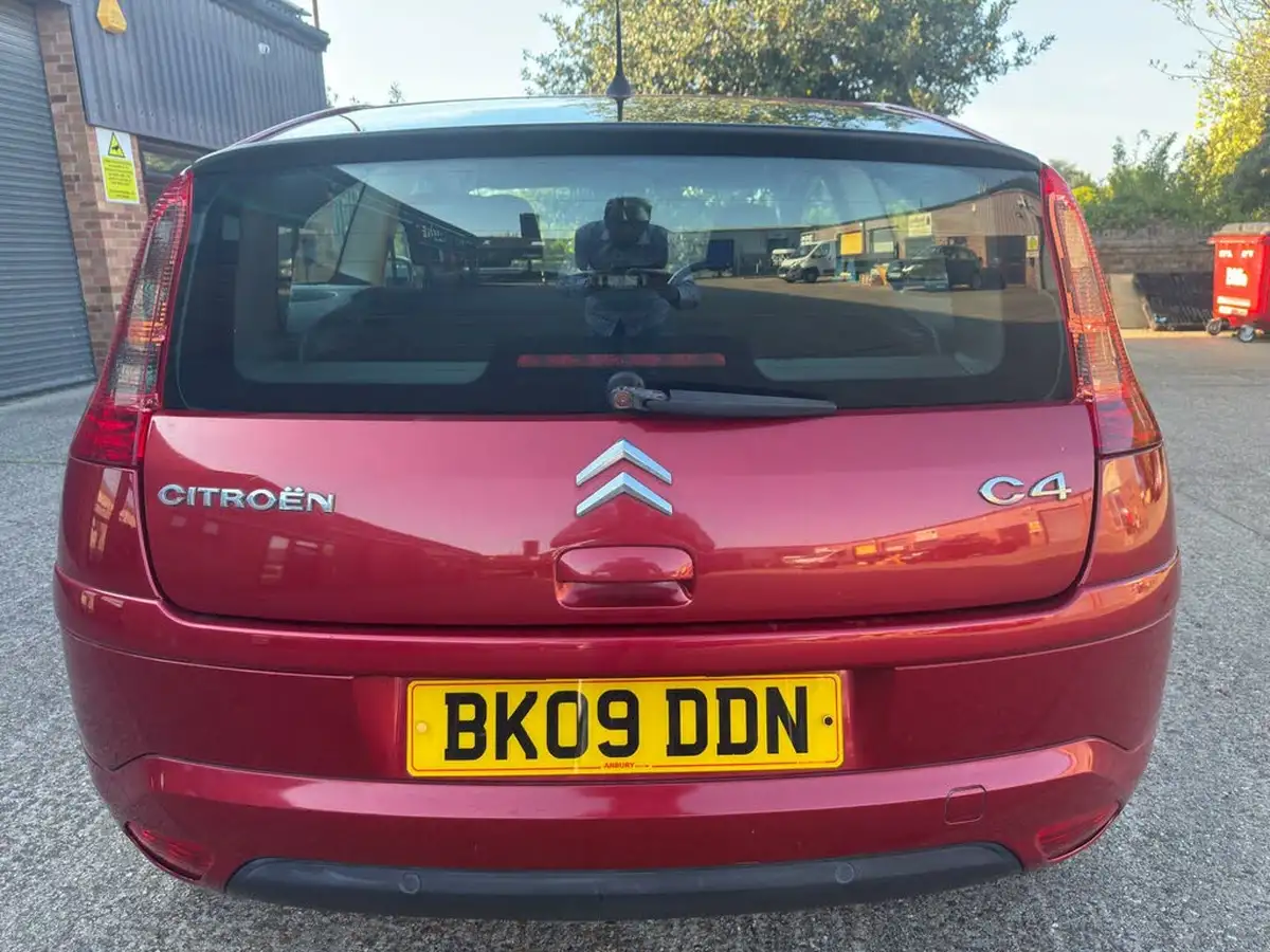 2009-citroen-c4-16-vtr-coupe-3d-1587cc-big-20
